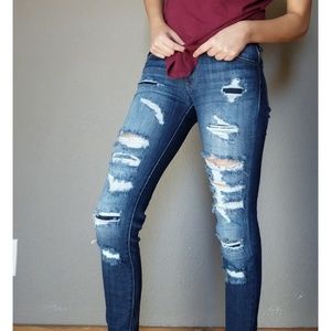 KanCan Destructed Skinny